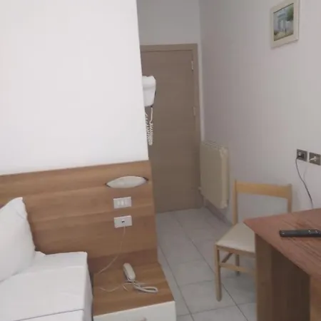 Acapulco מלון 3*