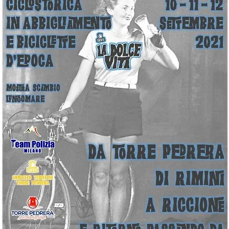 Acapulco فندق ريميني